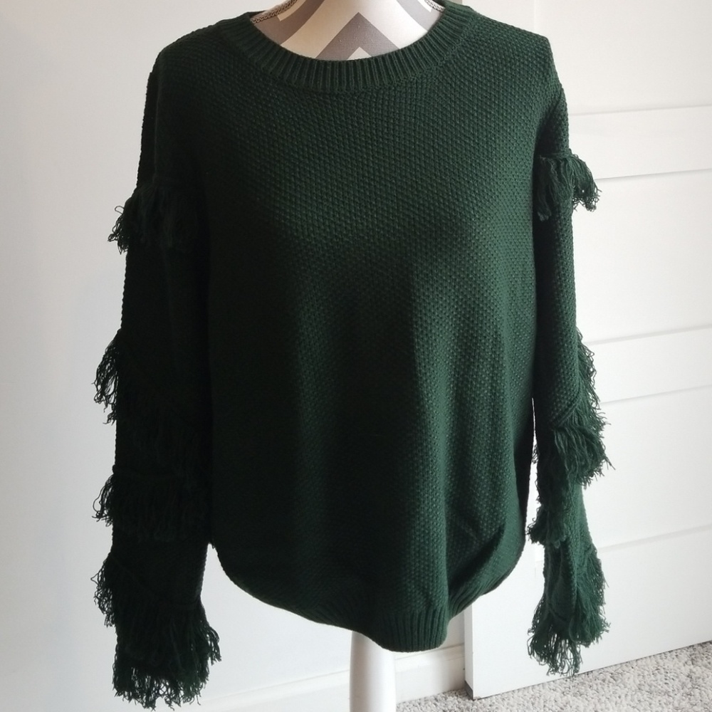 NWOT hunter green sweater with fringe sleeves